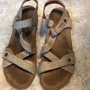 Taos sandals